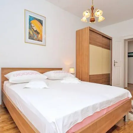 Ivo Appartement *